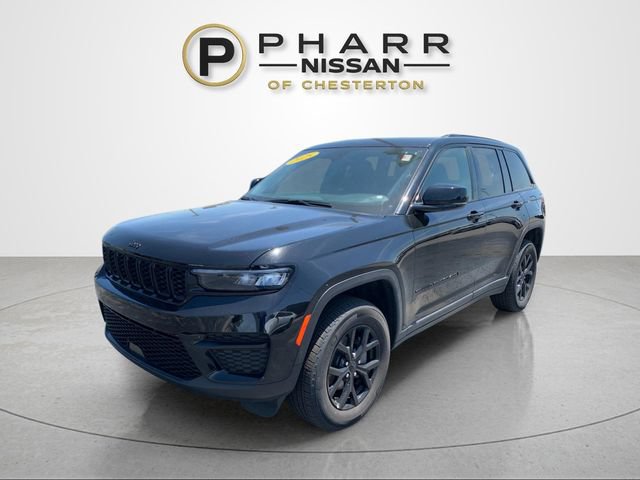 Used 2025 Jeep Grand Cherokee Altitude