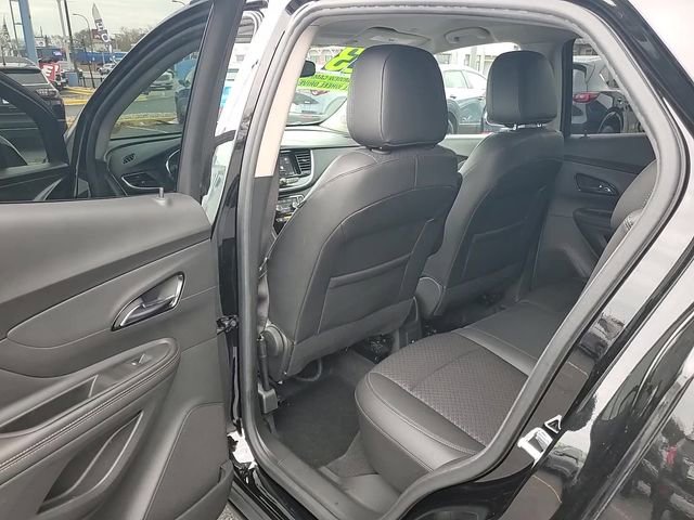 Used 2022 Buick Encore Preferred w/ Safety Package image 27