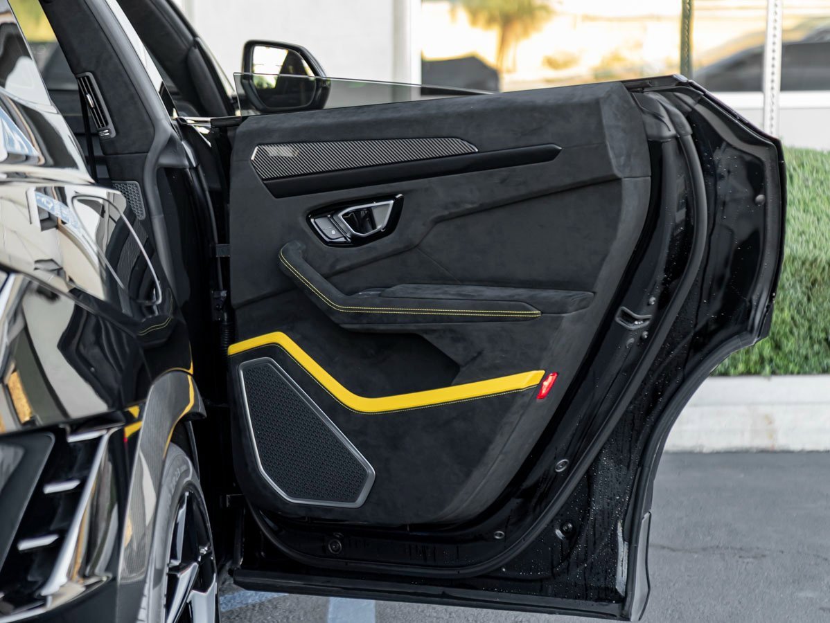 Used 2024 Lamborghini Urus Performante image 22