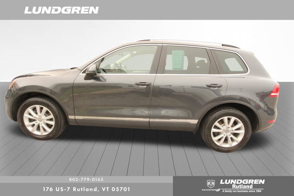 Used 2013 Volkswagen Touareg Sport AWD/4WD image 9