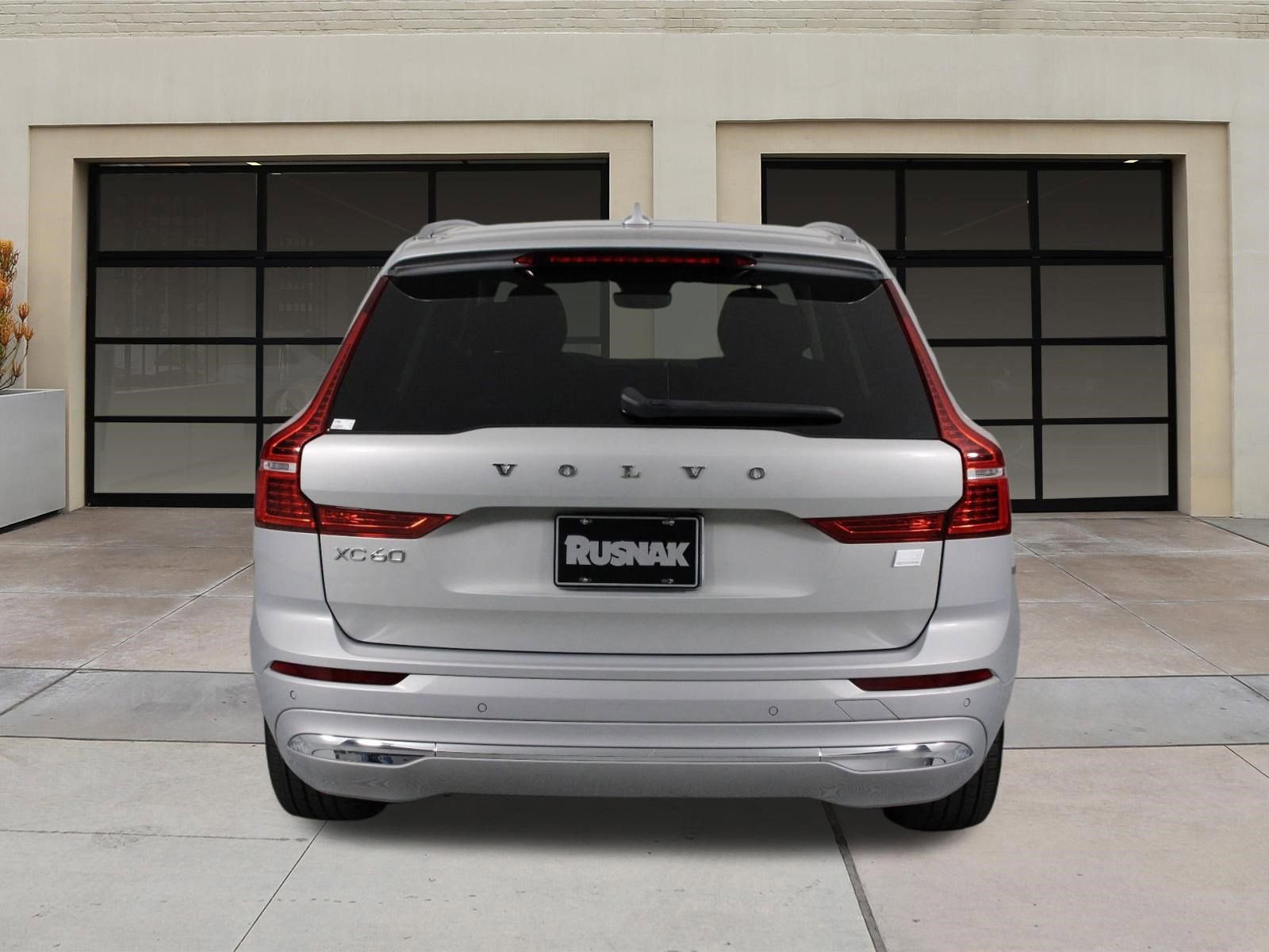 Certified 2023 Volvo XC60 T8 Plus AWD/4WD image 5