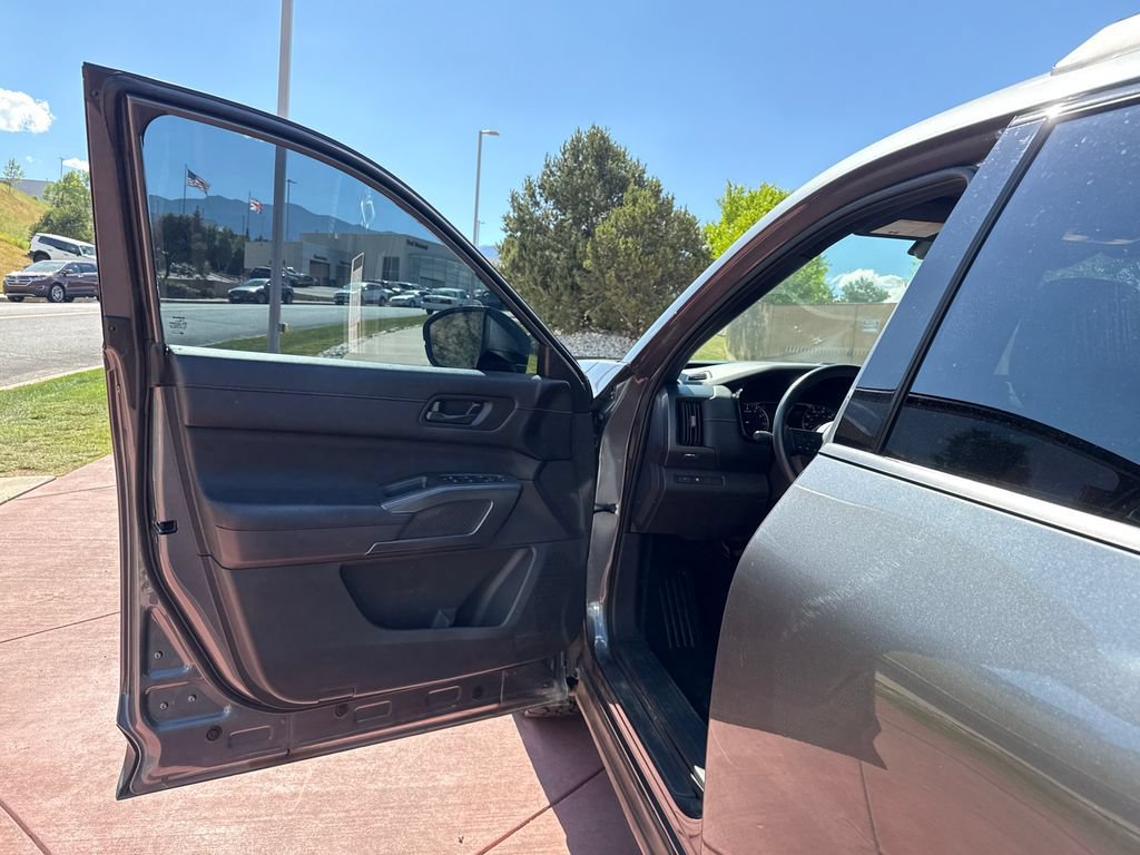 Used 2024 Nissan Pathfinder Rock Creek AWD/4WD image 12