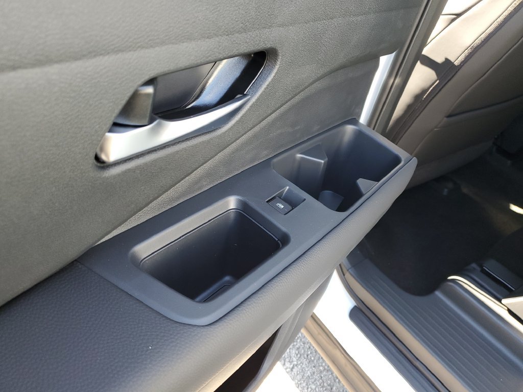 New 2026 Nissan Pathfinder SL FWD image 12