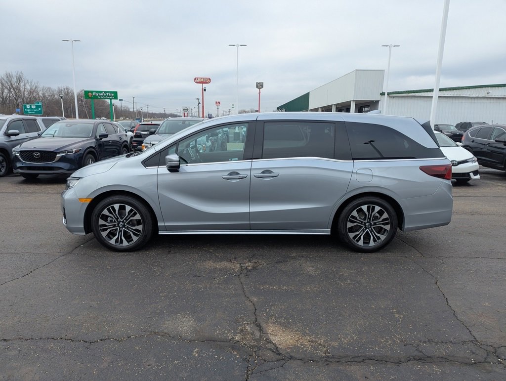 Used 2026 Honda Odyssey Elite image 6