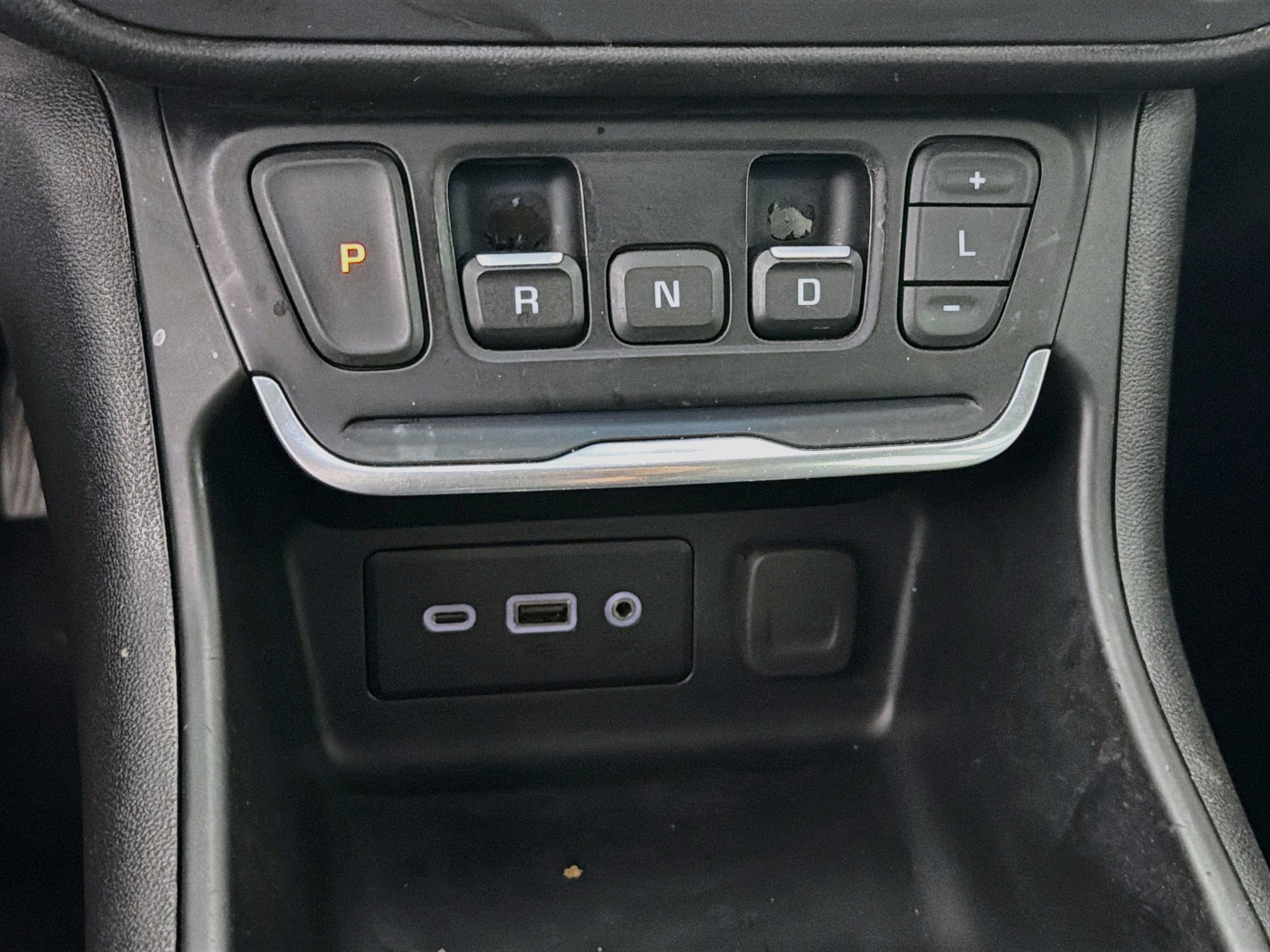 Used 2020 GMC Terrain SLE w/ Elevation Edition FWD image 23