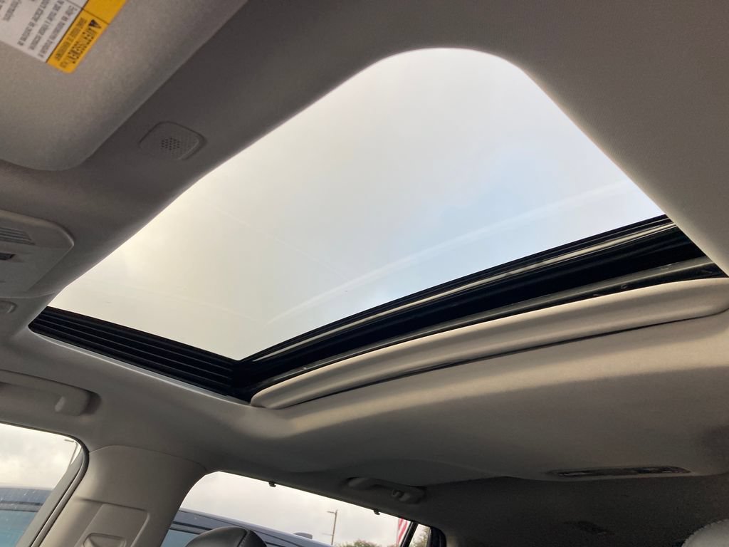 New 2026 Toyota Highlander Limited AWD/4WD image 8