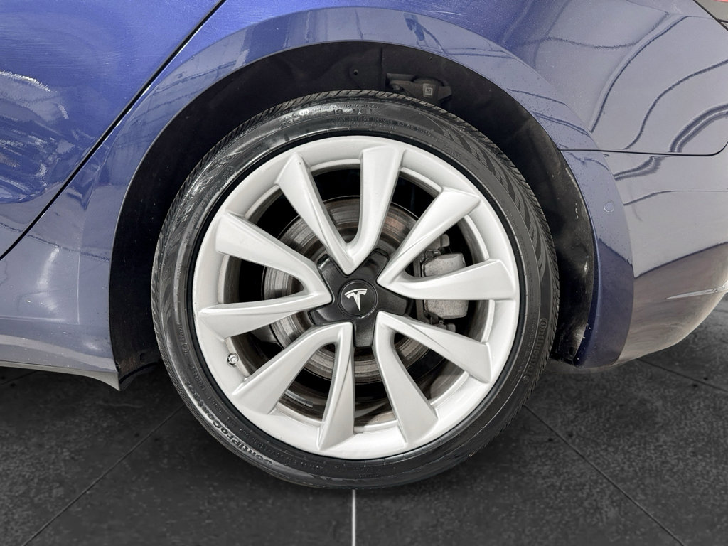 Used 2018 Tesla Model 3 Long Range image 31