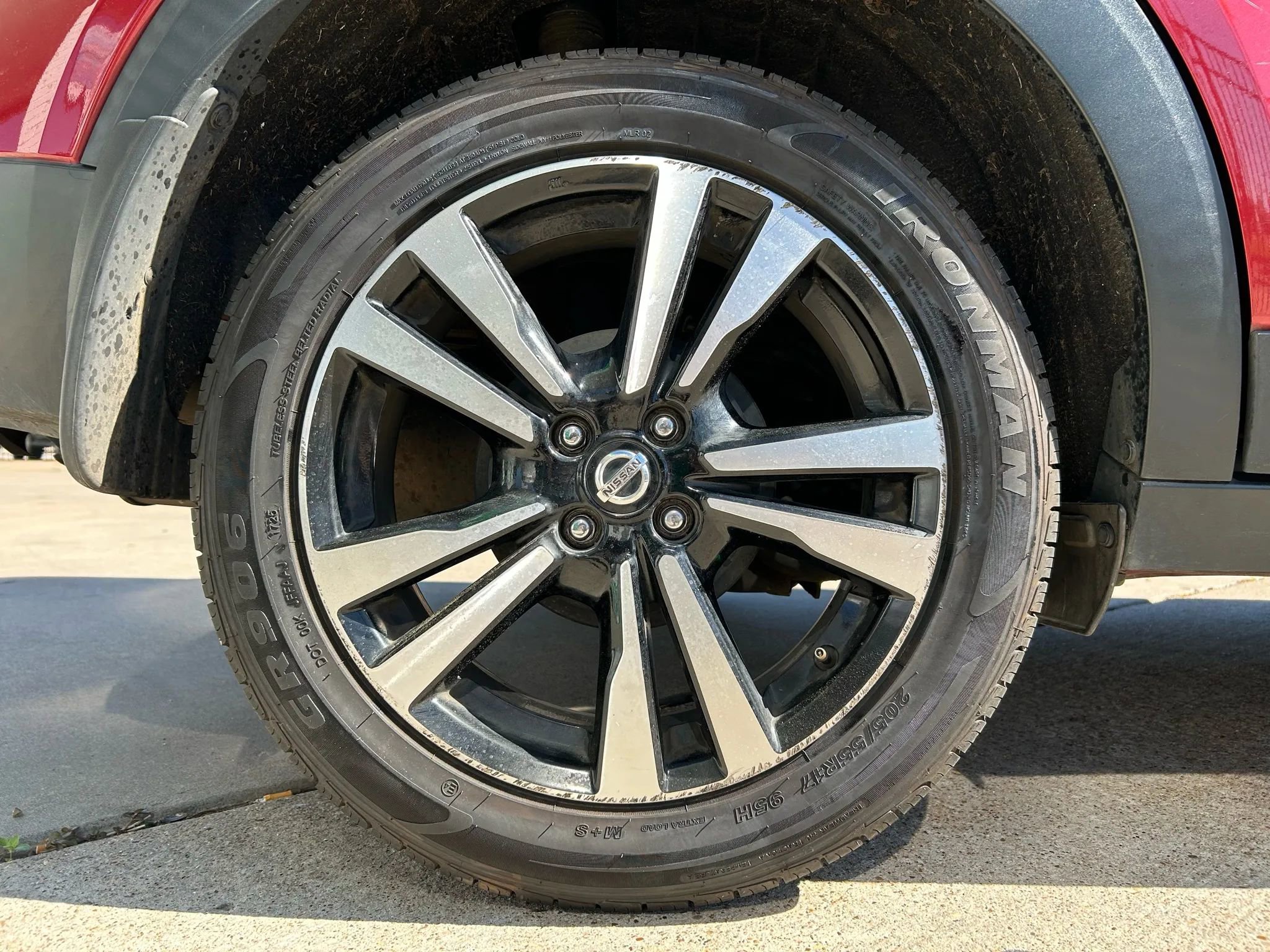 Used 2020 Nissan Kicks SR image 27