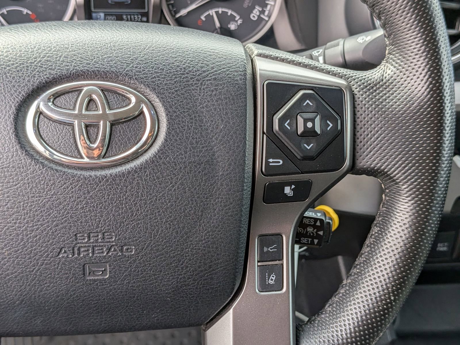 Used 2022 Toyota Tacoma SR5 w/ SR5 Appearance Package (SM) image 19