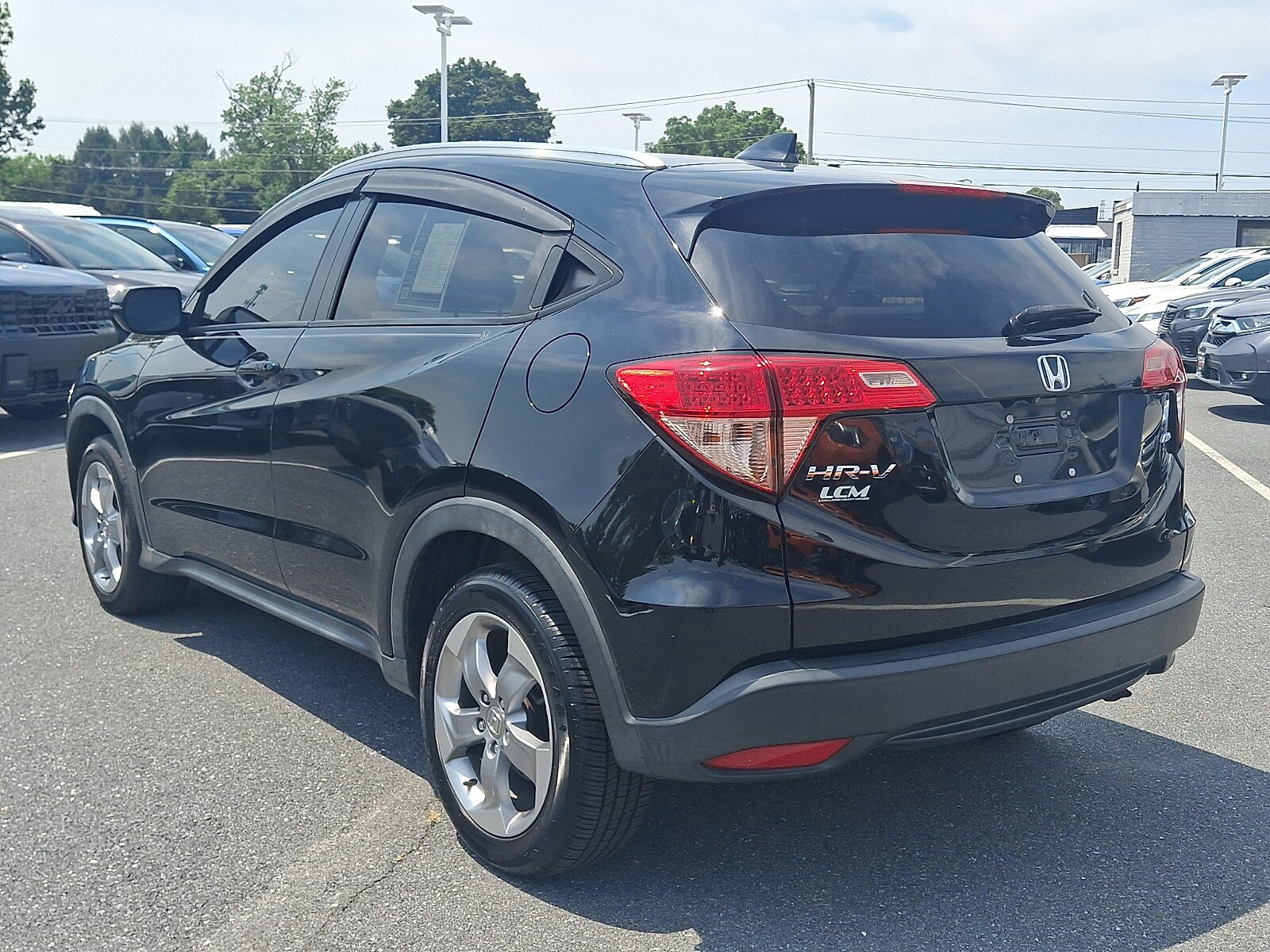 Used 2017 Honda HR-V EX-L image 6