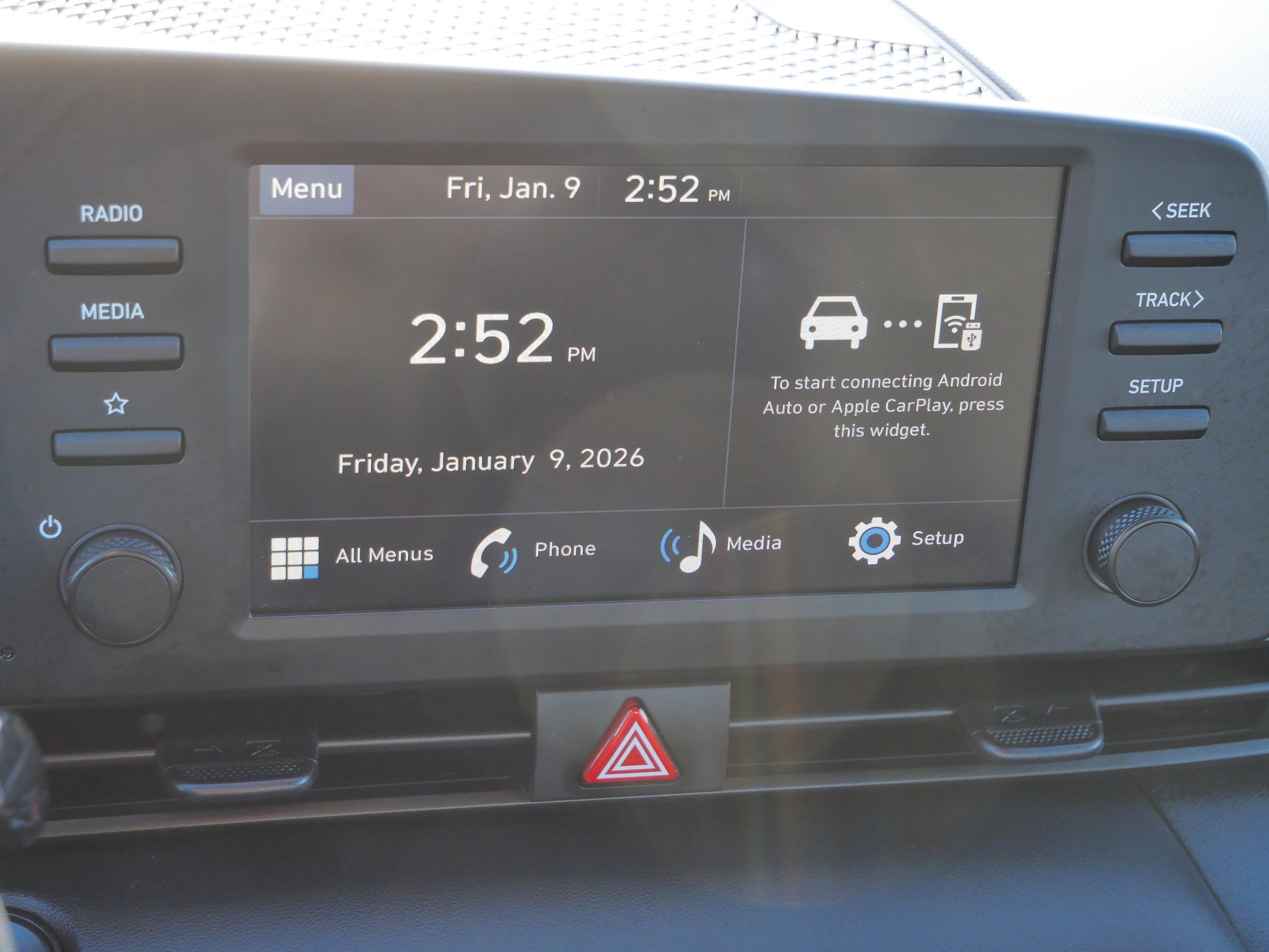 Certified 2025 Hyundai Elantra Sport image 23