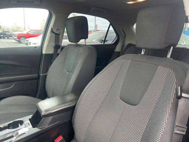 Used 2017 Chevrolet Equinox LT image 17