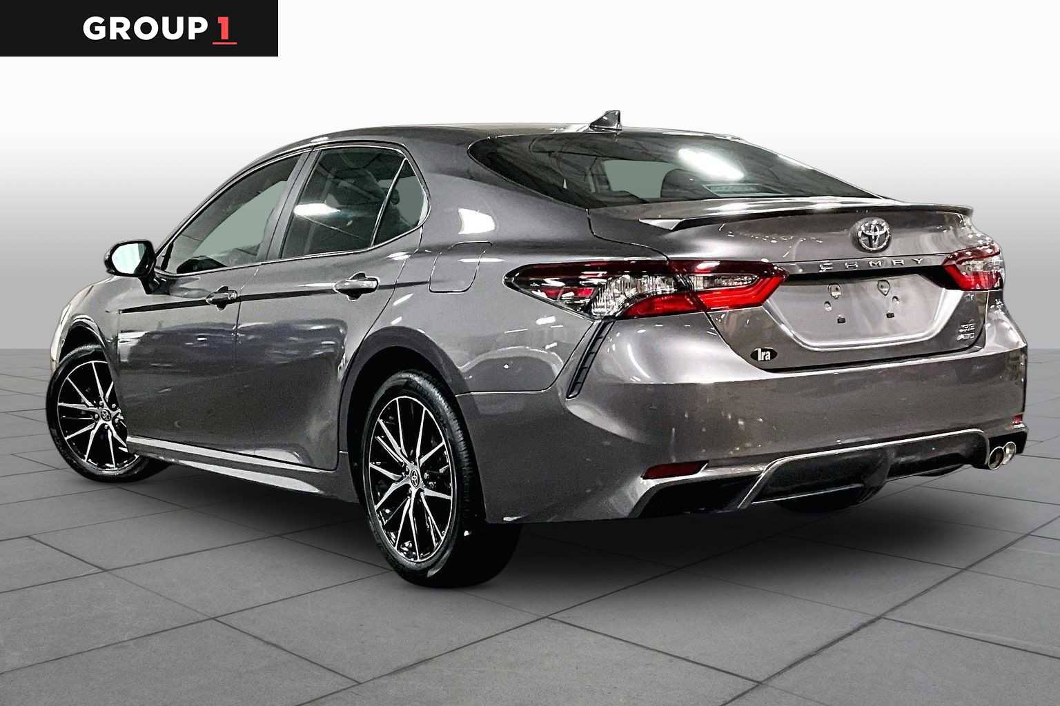 Used 2024 Toyota Camry SE w/ Cold Weather Package AWD/4WD image 12