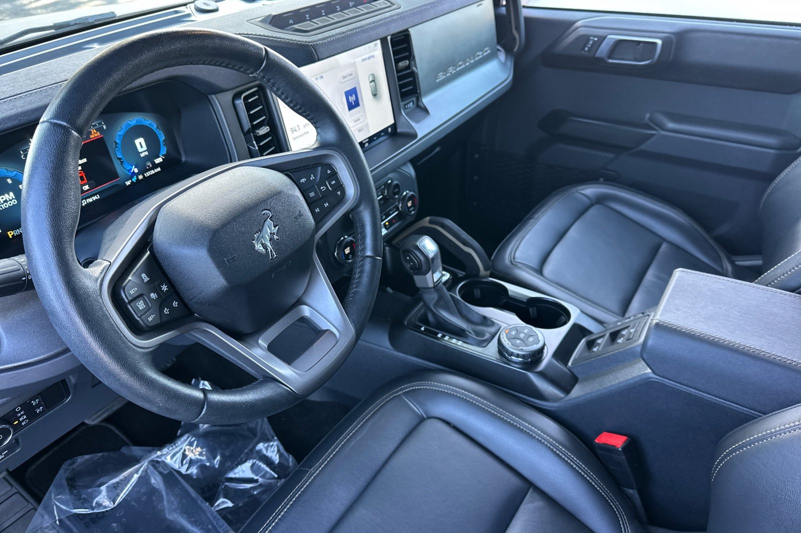Used 2025 Ford Bronco Badlands AWD/4WD image 9