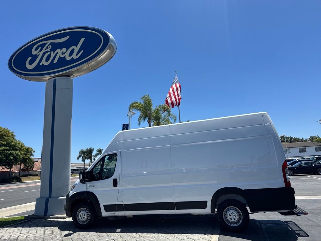 Used 2024 RAM ProMaster 3500 w/ Delivery Van Package FWD image 24