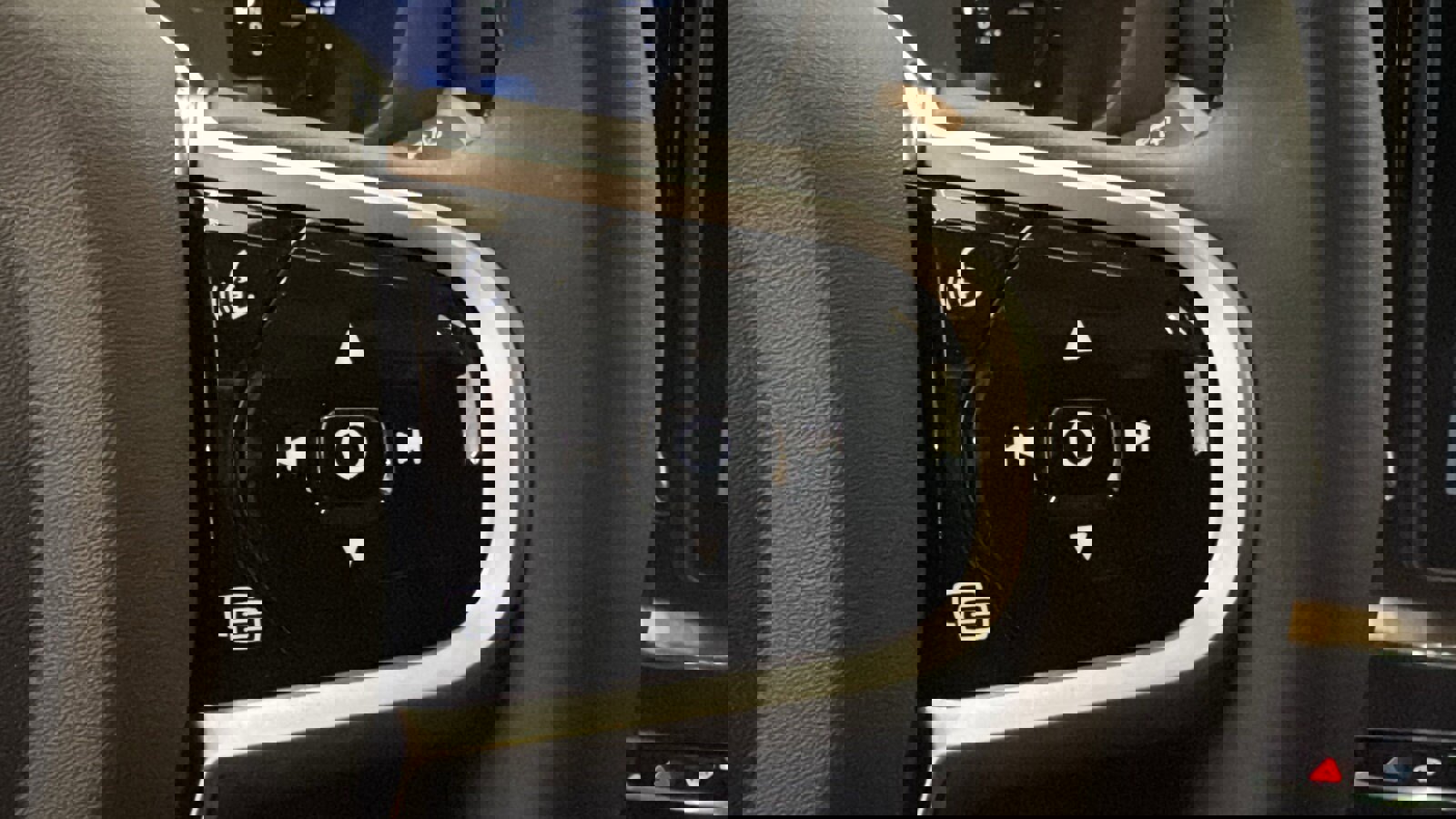 New 2026 Volvo XC60 T8 Plus w/ Protection Package Premier image 14