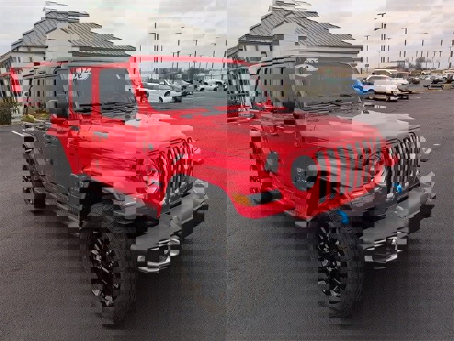 Used 2022 Jeep Wrangler Unlimited Sahara image 1