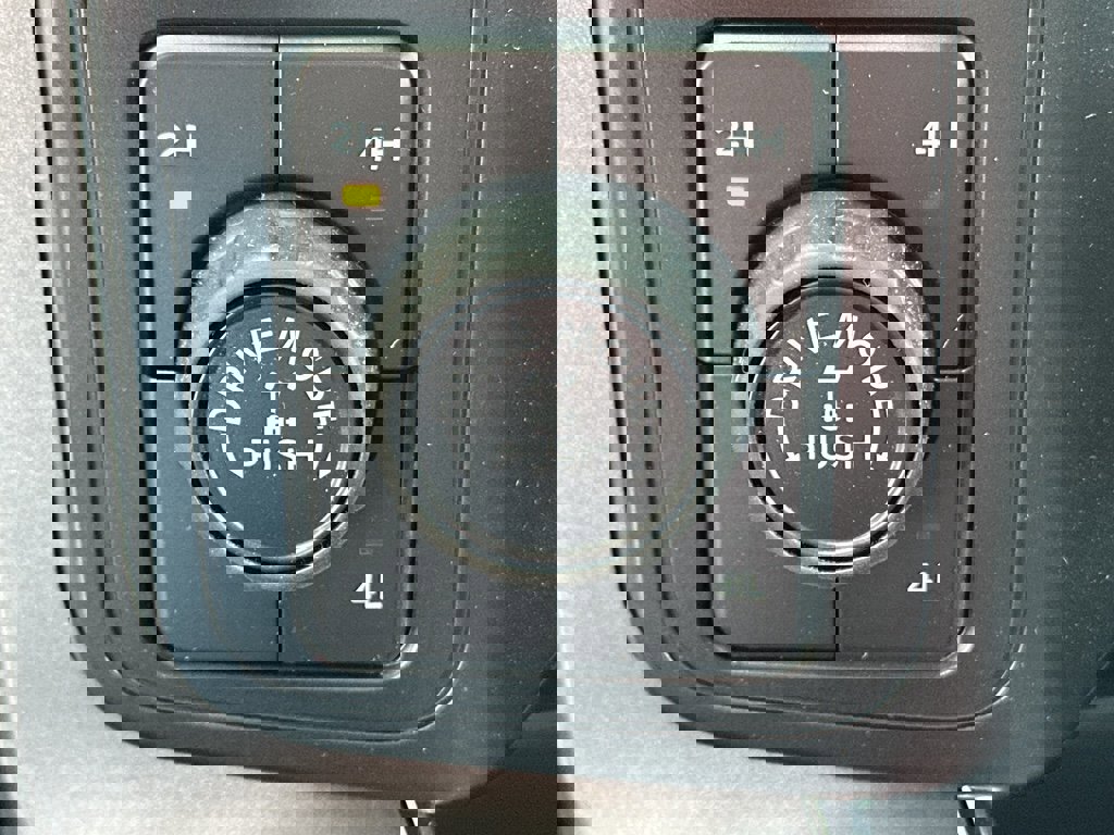 New 2025 Ford F150 XLT w/ Equipment Group 303A High image 26