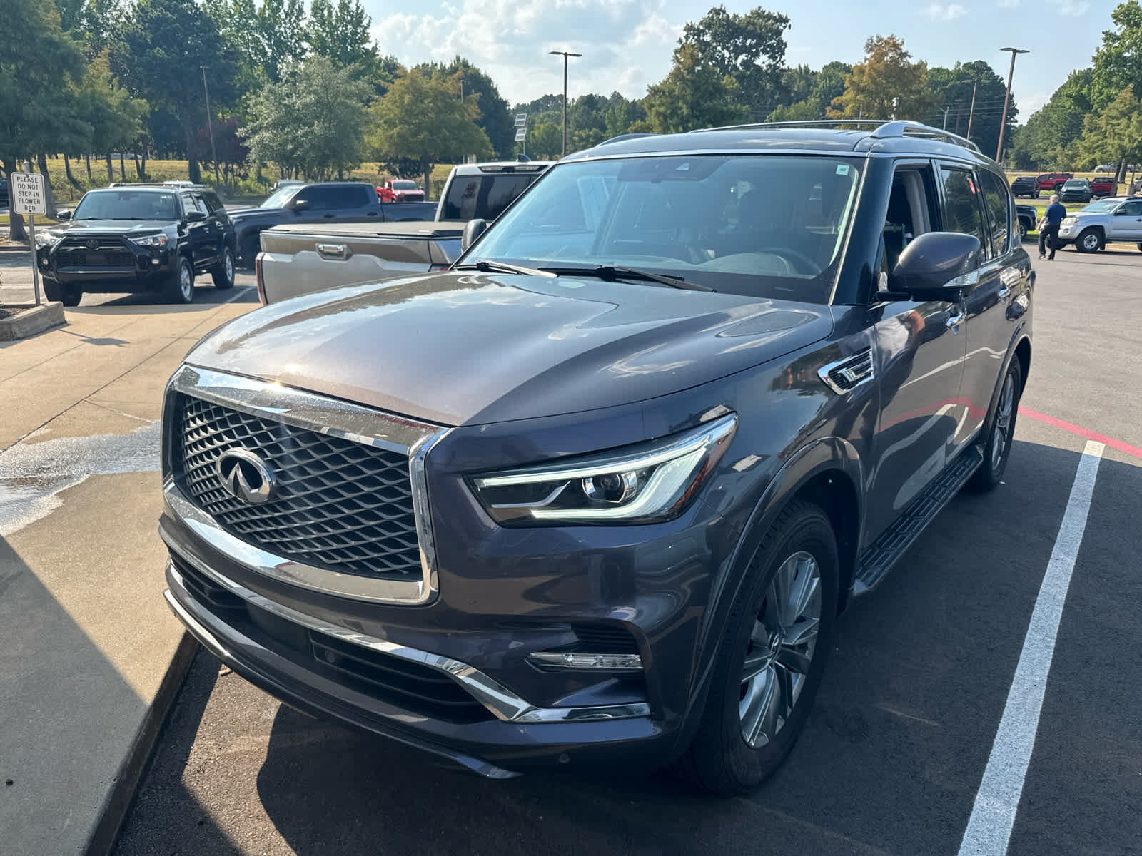 Used 2022 INFINITI QX80 Luxe w/ Cargo Package RWD image 5