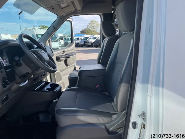 Used 2020 Nissan NV 2500 SV image 15