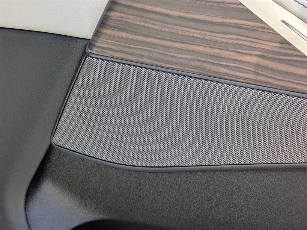 New 2026 BMW X5 sDrive40i image 13