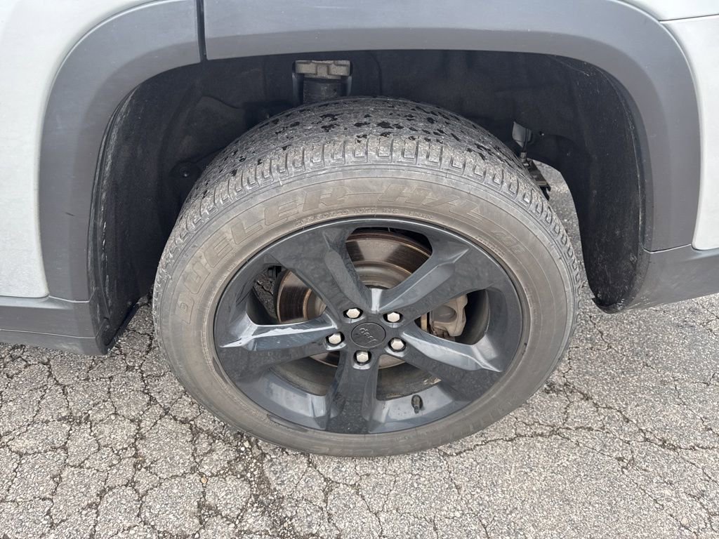 Used 2024 Jeep Grand Cherokee L Altitude image 27