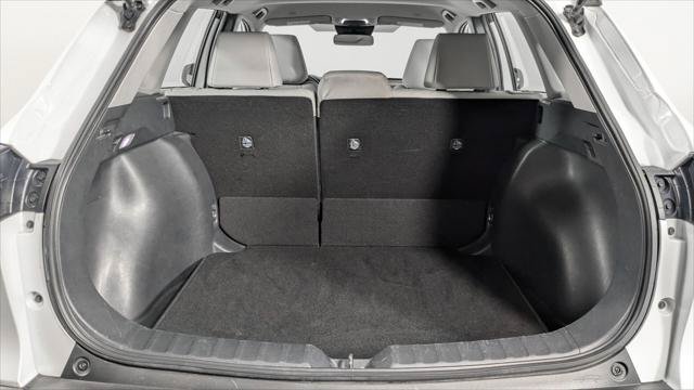 Used 2024 Toyota Corolla Cross L FWD image 11