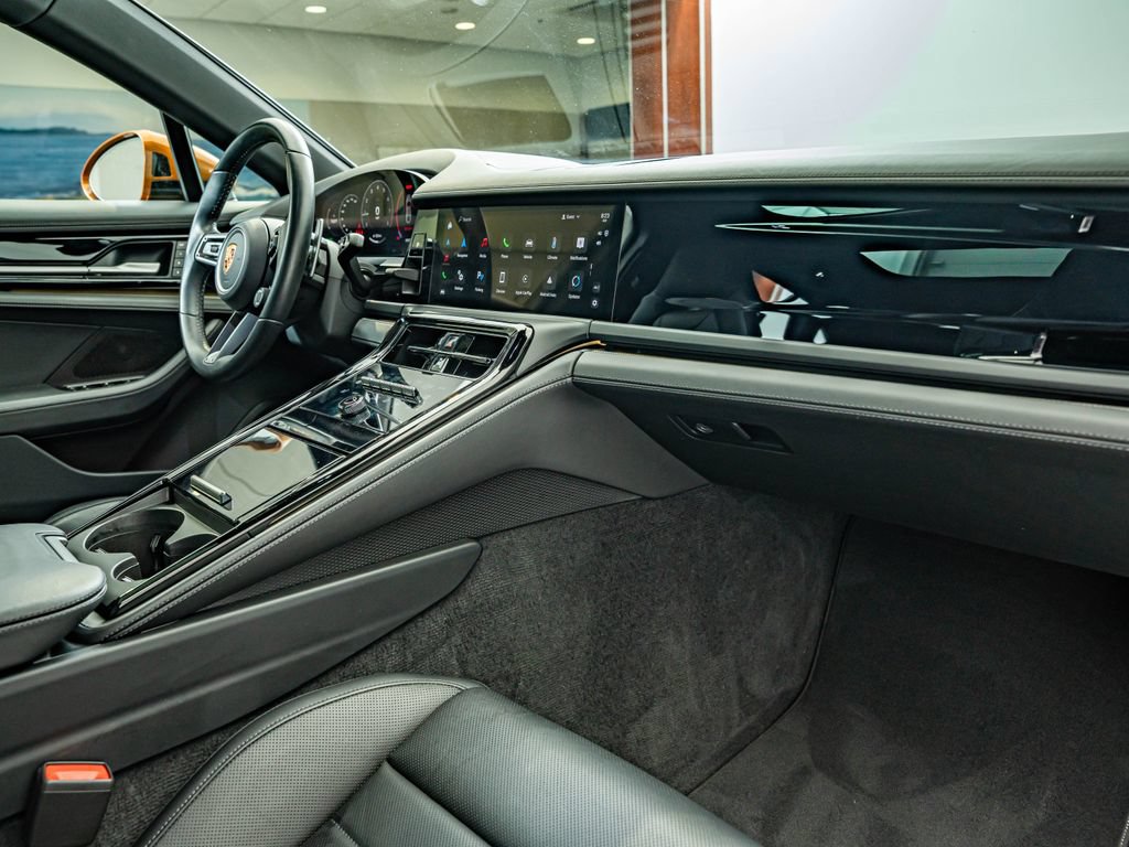 Certified 2024 Porsche Panamera 4 AWD/4WD image 46