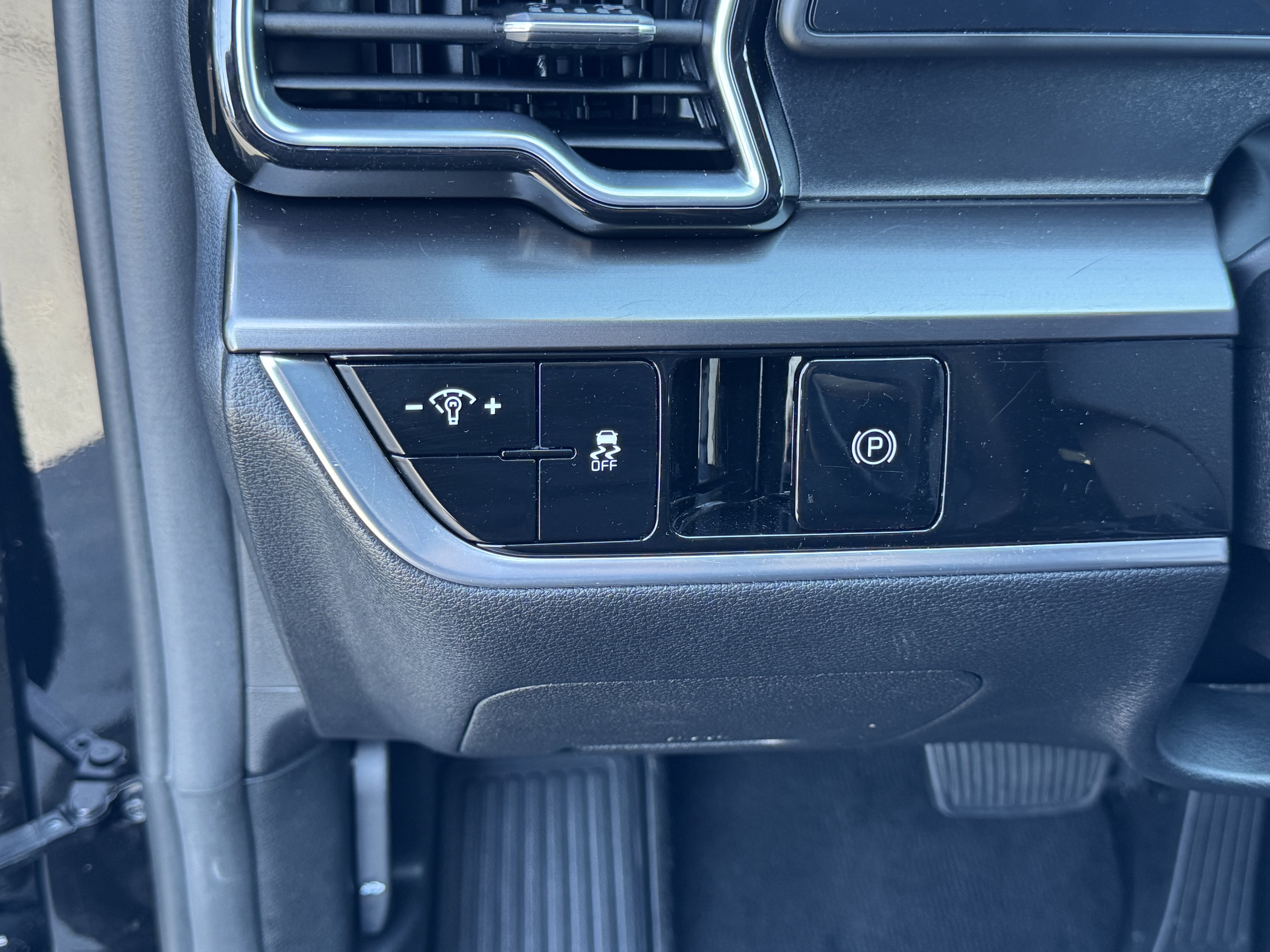 Used 2024 Kia Sportage EX FWD image 27