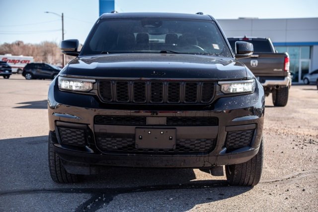 Used 2023 Jeep Grand Cherokee L Laredo image 2