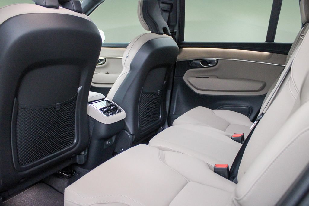 New 2026 Volvo XC90 B5 Core w/ Protection Package Premier AWD/4WD image 27