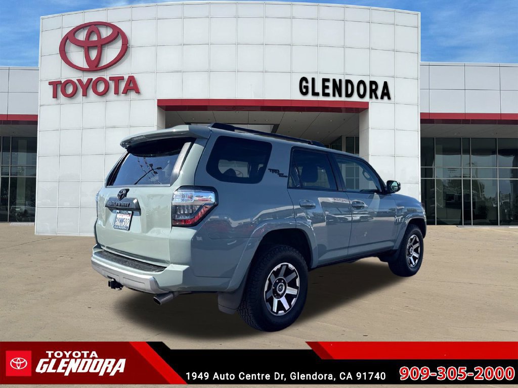 Certified 2022 Toyota 4Runner TRD Off-Road Premium AWD/4WD image 11