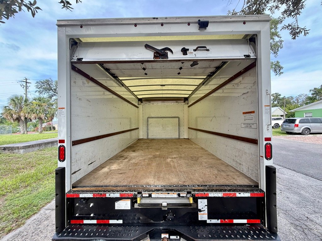 Used 2022 Ford E-350 and Econoline 350 Super Duty RWD image 11