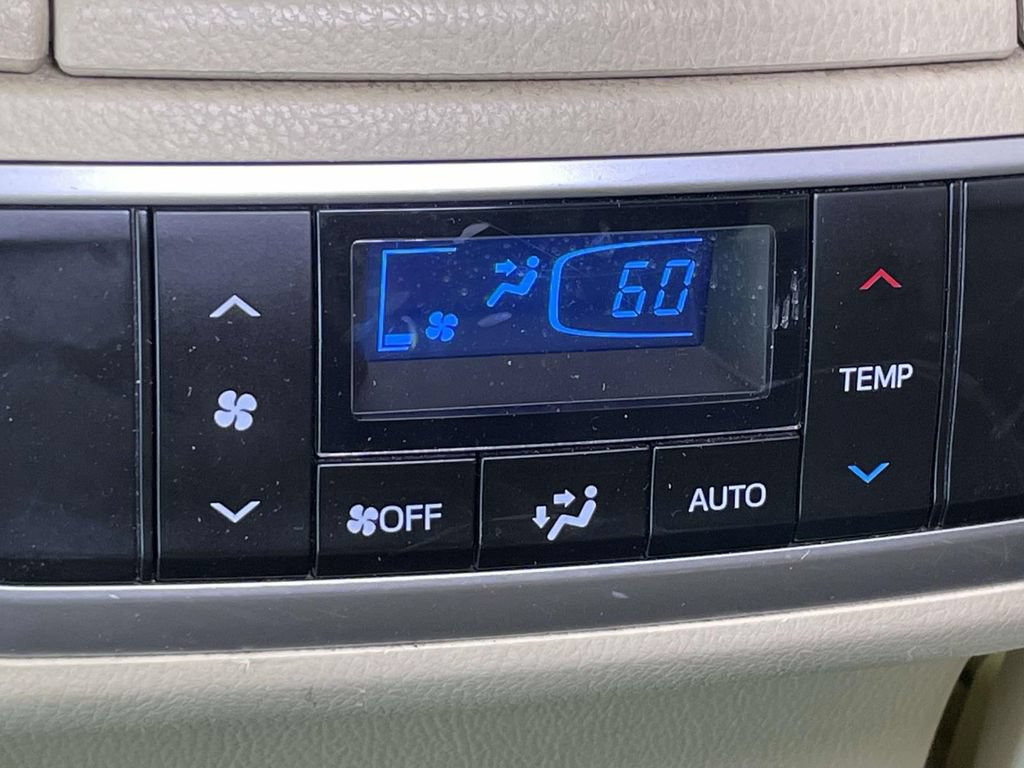Used 2015 Toyota Highlander XLE AWD/4WD image 22