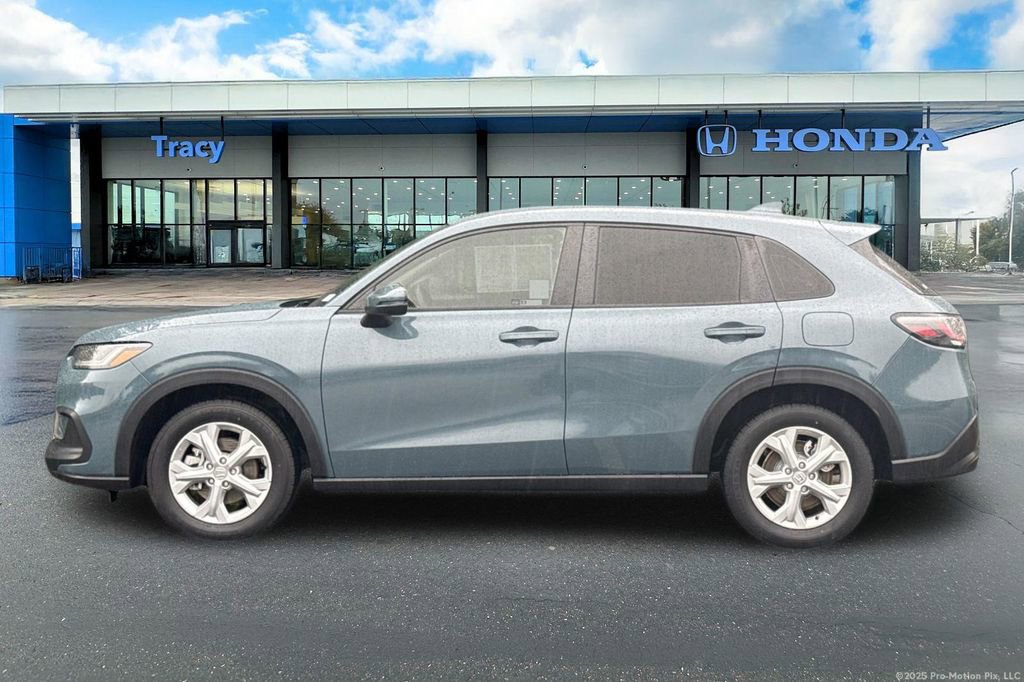Certified 2023 Honda HR-V LX image 11