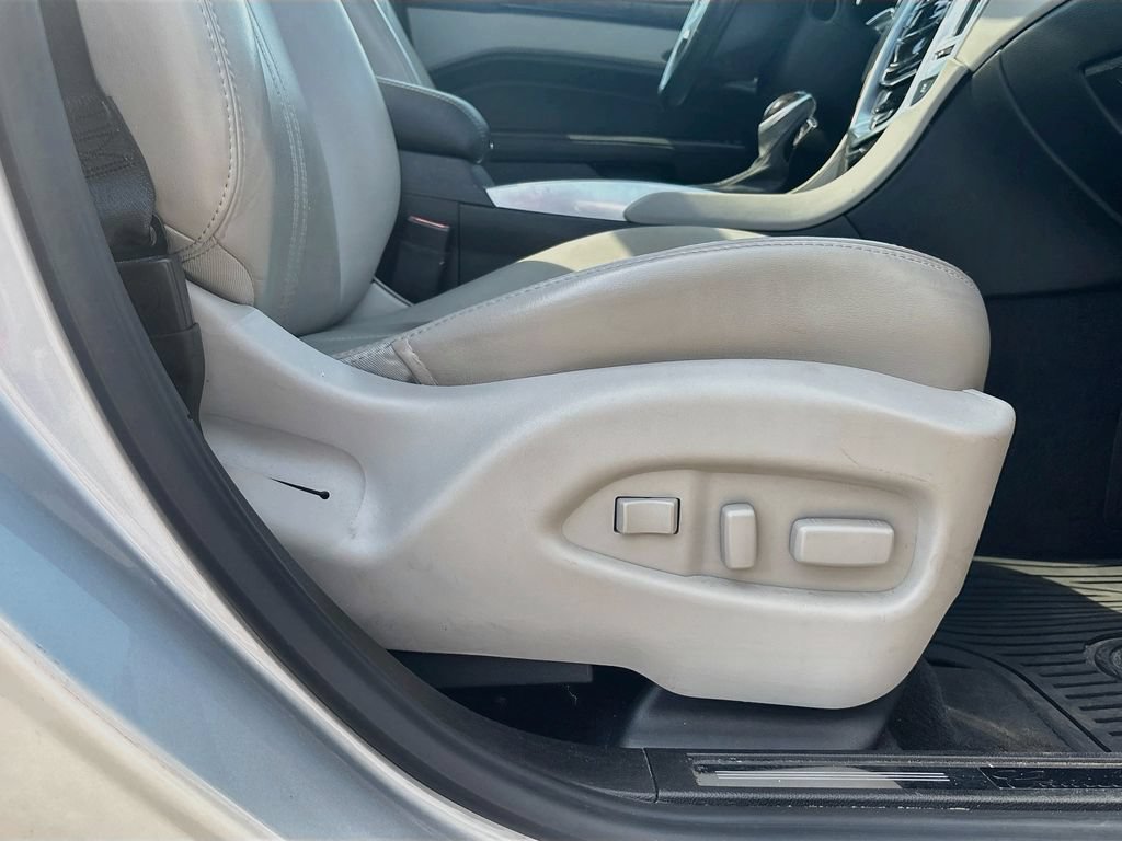 Used 2016 Cadillac SRX Luxury FWD image 21