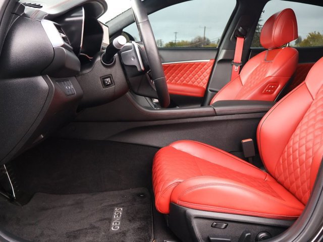 Used 2025 Genesis G70 3.3T Advanced w/ Sport Prestige Package image 25