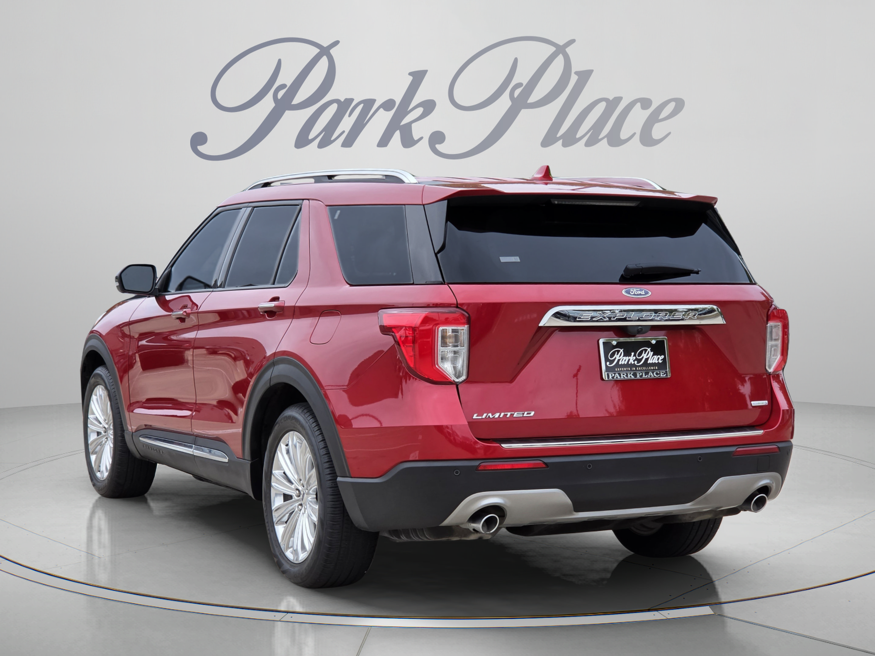 Used 2020 Ford Explorer Limited RWD image 3