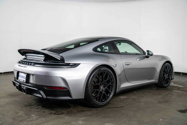 Used 2025 Porsche 911 Carrera GTS image 8