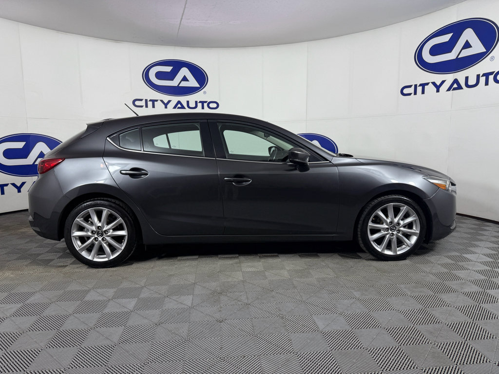 Used 2017 MAZDA MAZDA3 Touring image 3