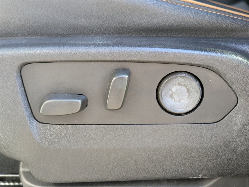 Used 2021 GMC Yukon AT4 w/ Rear Media and Nav Package image 31