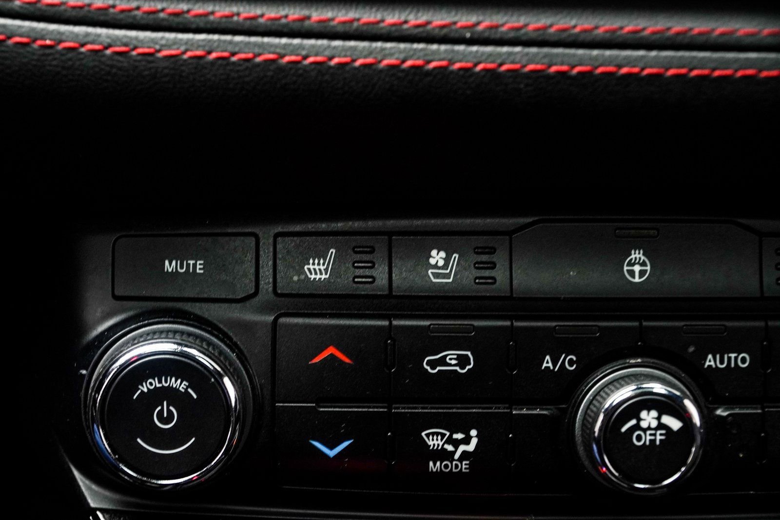 Used 2024 Dodge Durango GT image 20