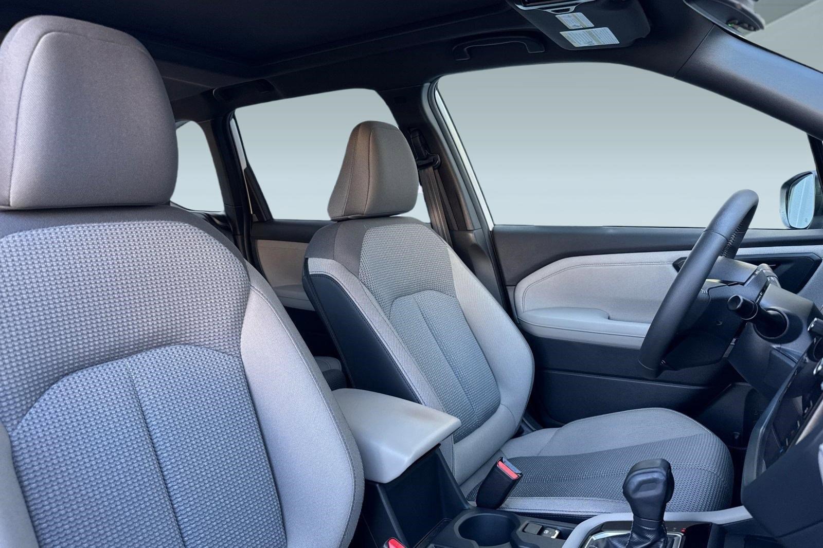 Used 2025 Subaru Forester Premium w/ Convenience Package #1 image 30