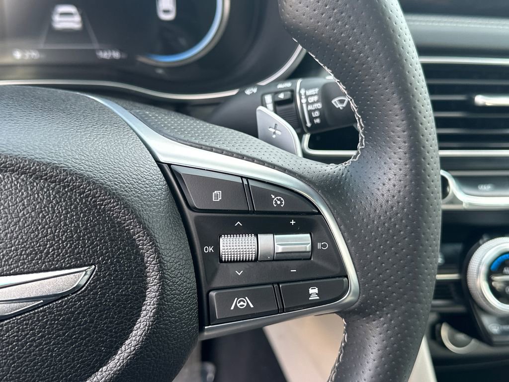 Used 2023 Genesis G70 3.3T AWD/4WD image 25