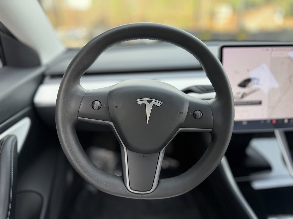 Used 2020 Tesla Model 3 Standard Range Plus image 43