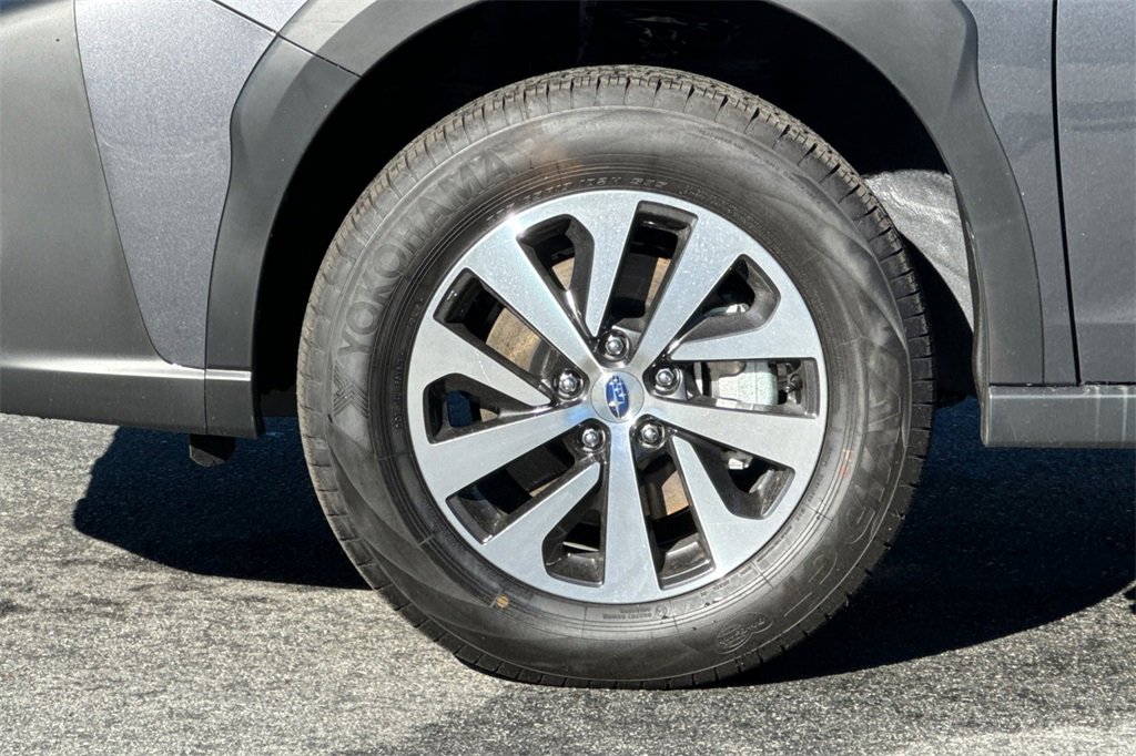 New 2025 Subaru Outback Premium image 31