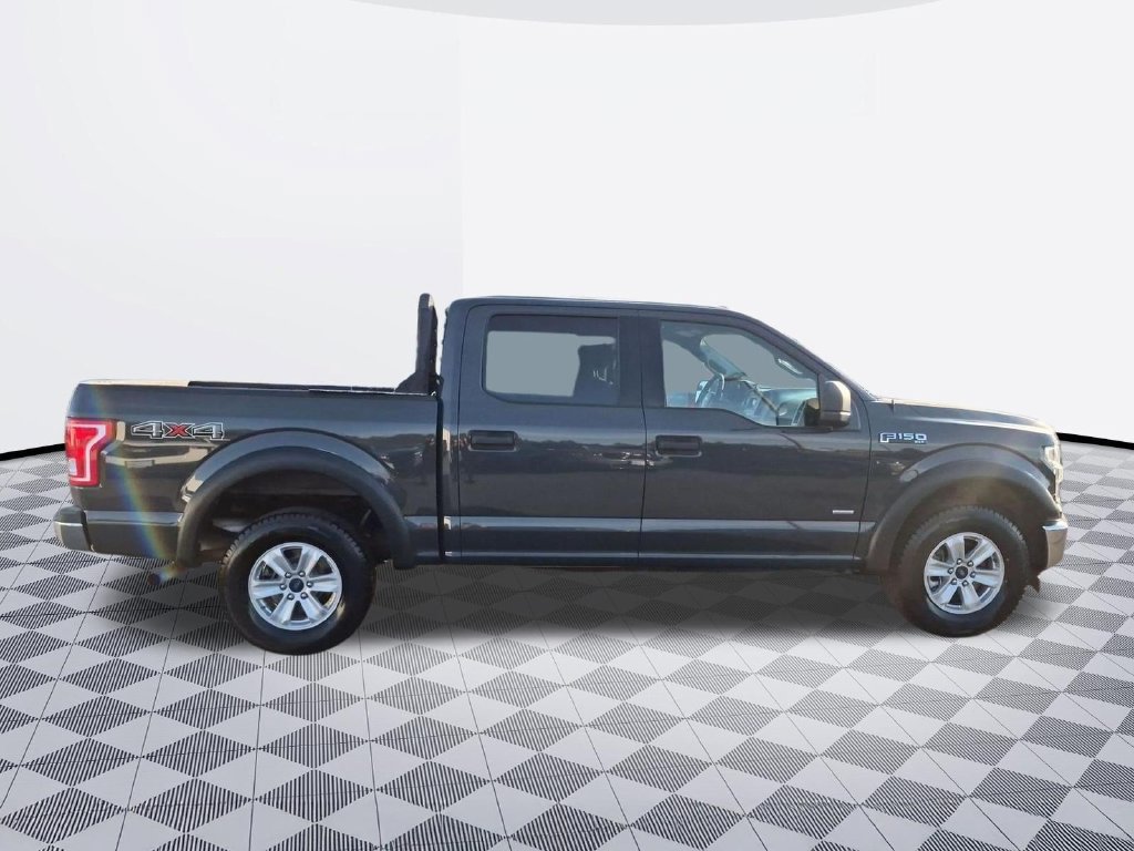 Used 2017 Ford F150 XLT AWD/4WD image 7