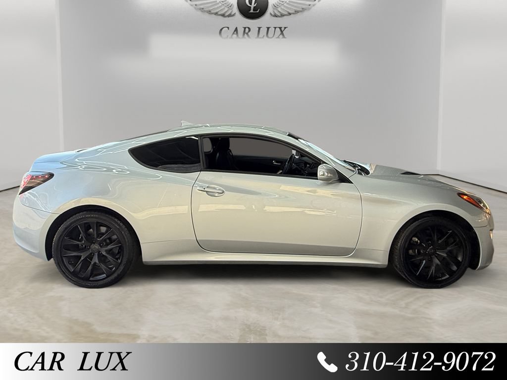 Used 2016 Hyundai Genesis 3.8 RWD image 6