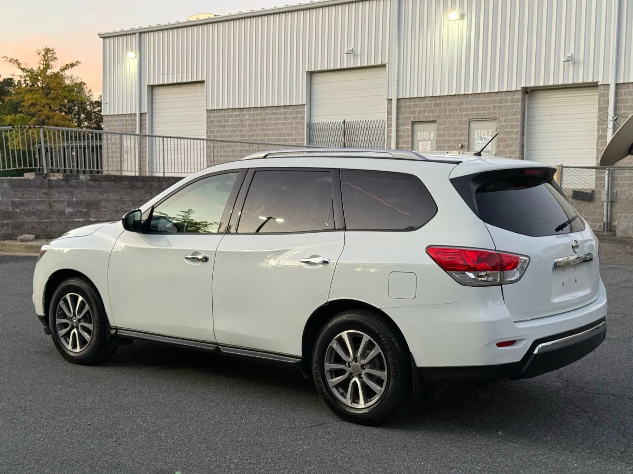 Used 2016 Nissan Pathfinder S image 11