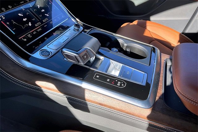 Used 2025 Audi Q8 Prestige w/ Prestige Package image 14